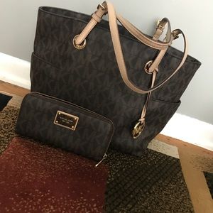 Michael Kors Purse & Wallet